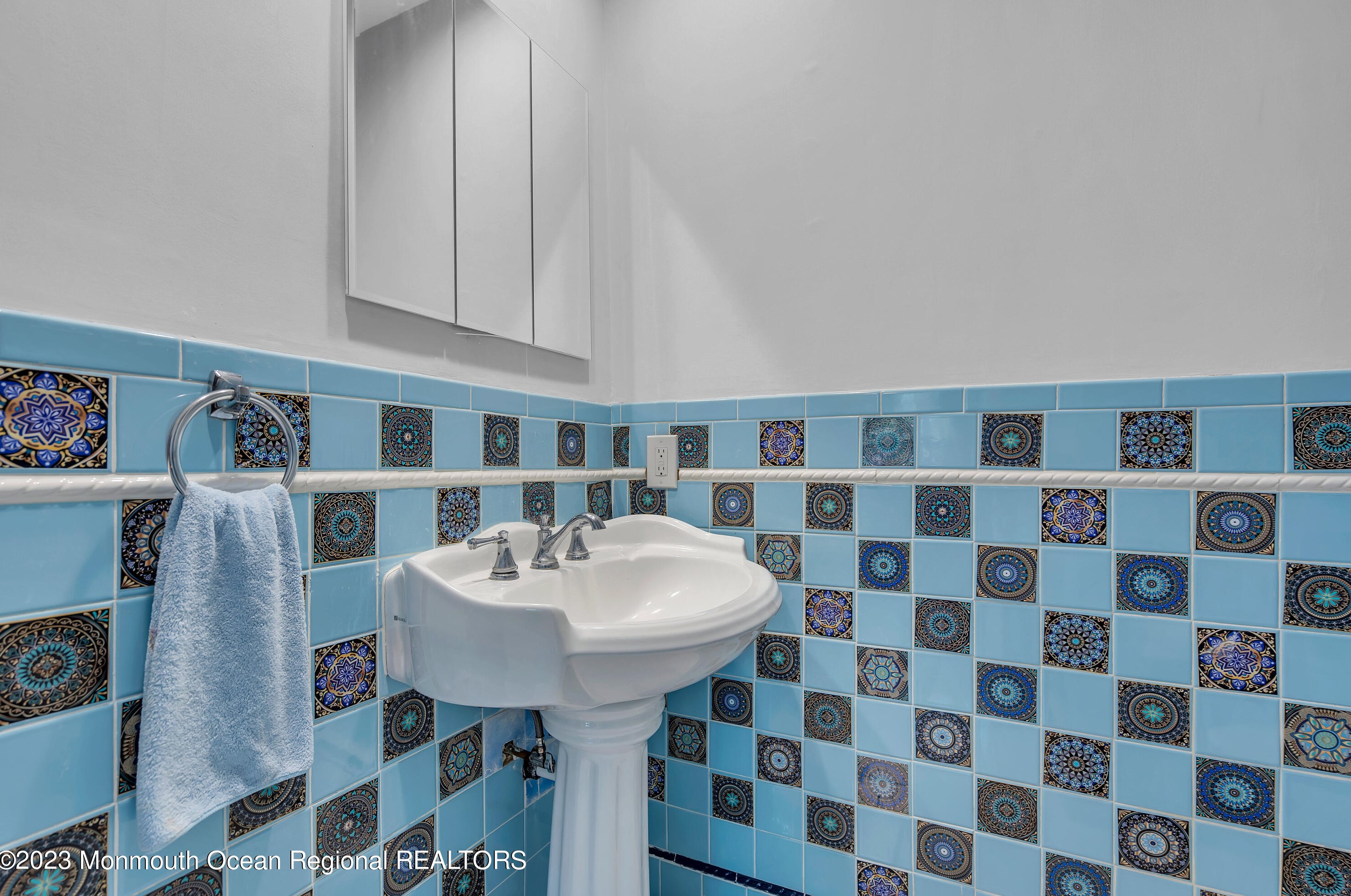 182 Ft De France Ave, Toms River NJ  08757-4434 exterior