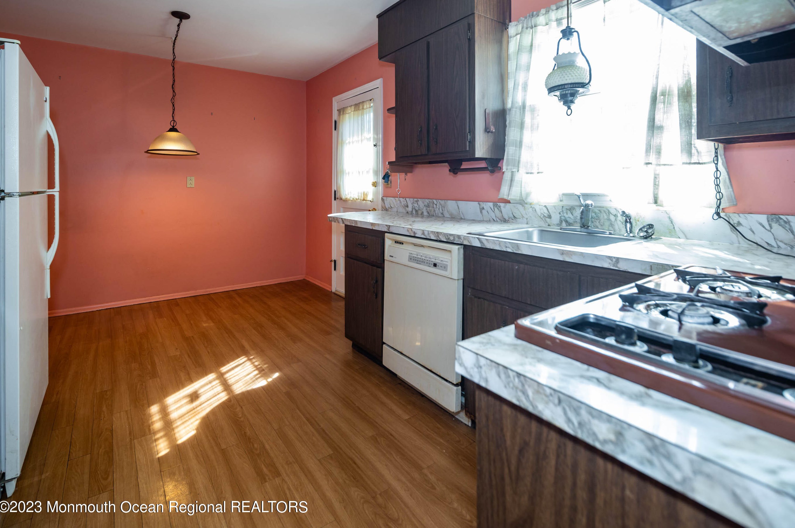 8 Deborah Pl, Oakhurst NJ 07755-1231 exterior