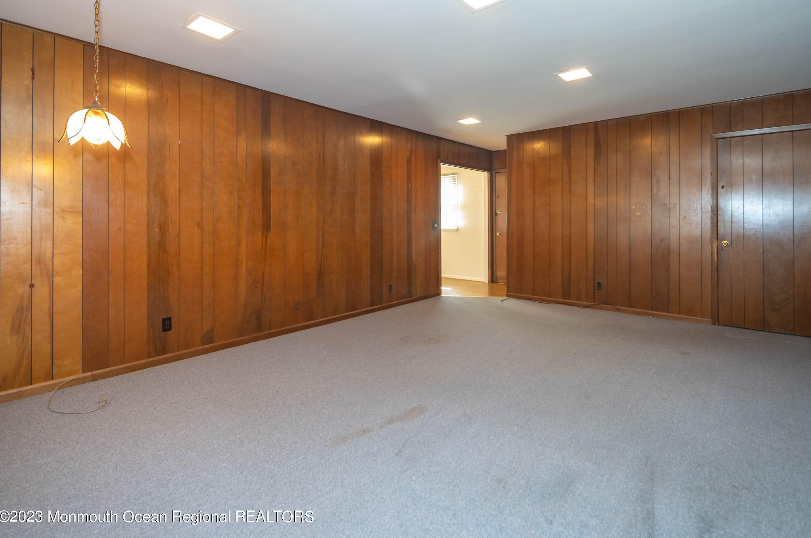 8 Deborah Pl, Oakhurst NJ 07755-1231 exterior