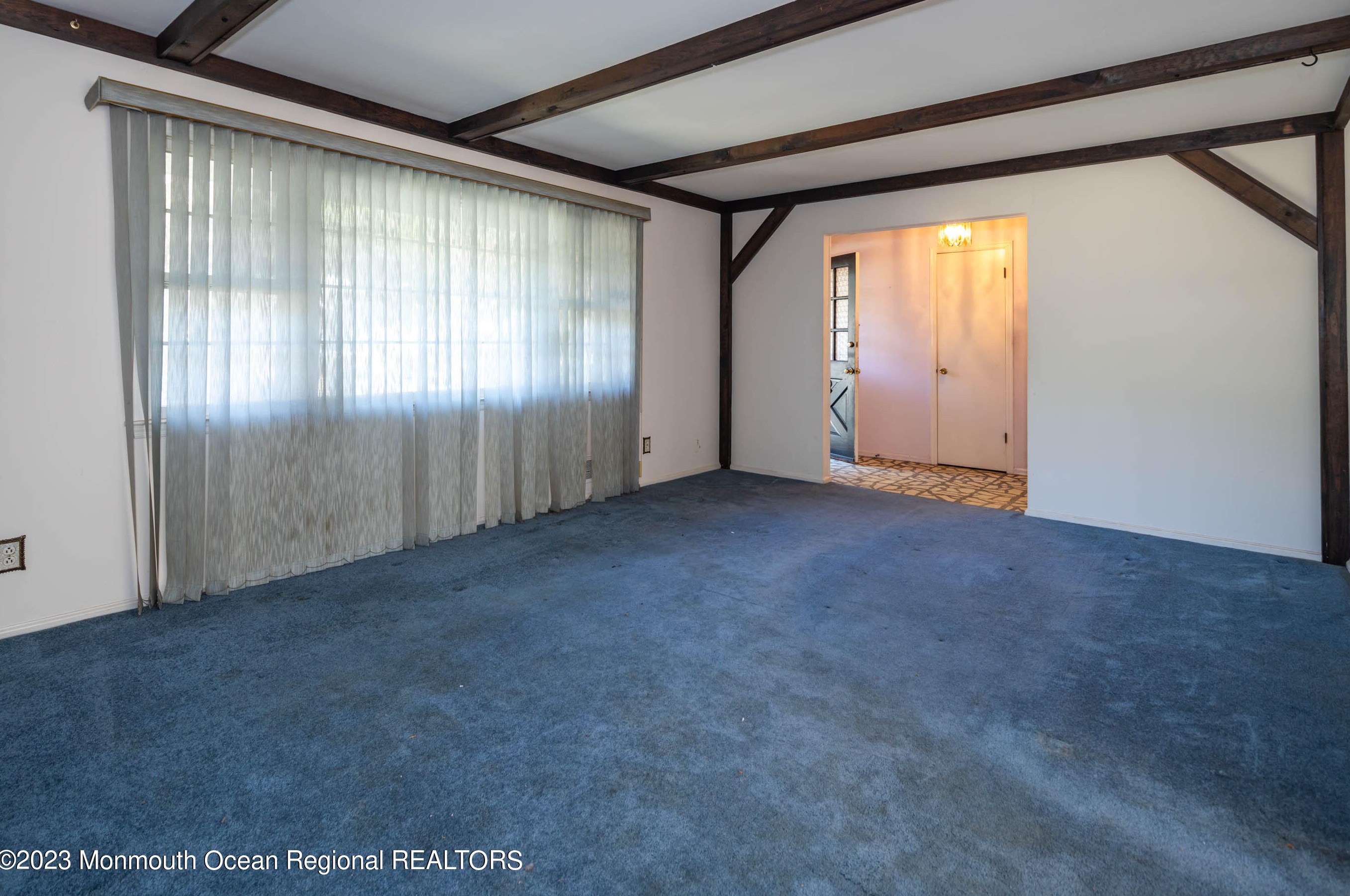 8 Deborah Pl, Oakhurst NJ 07755-1231 exterior