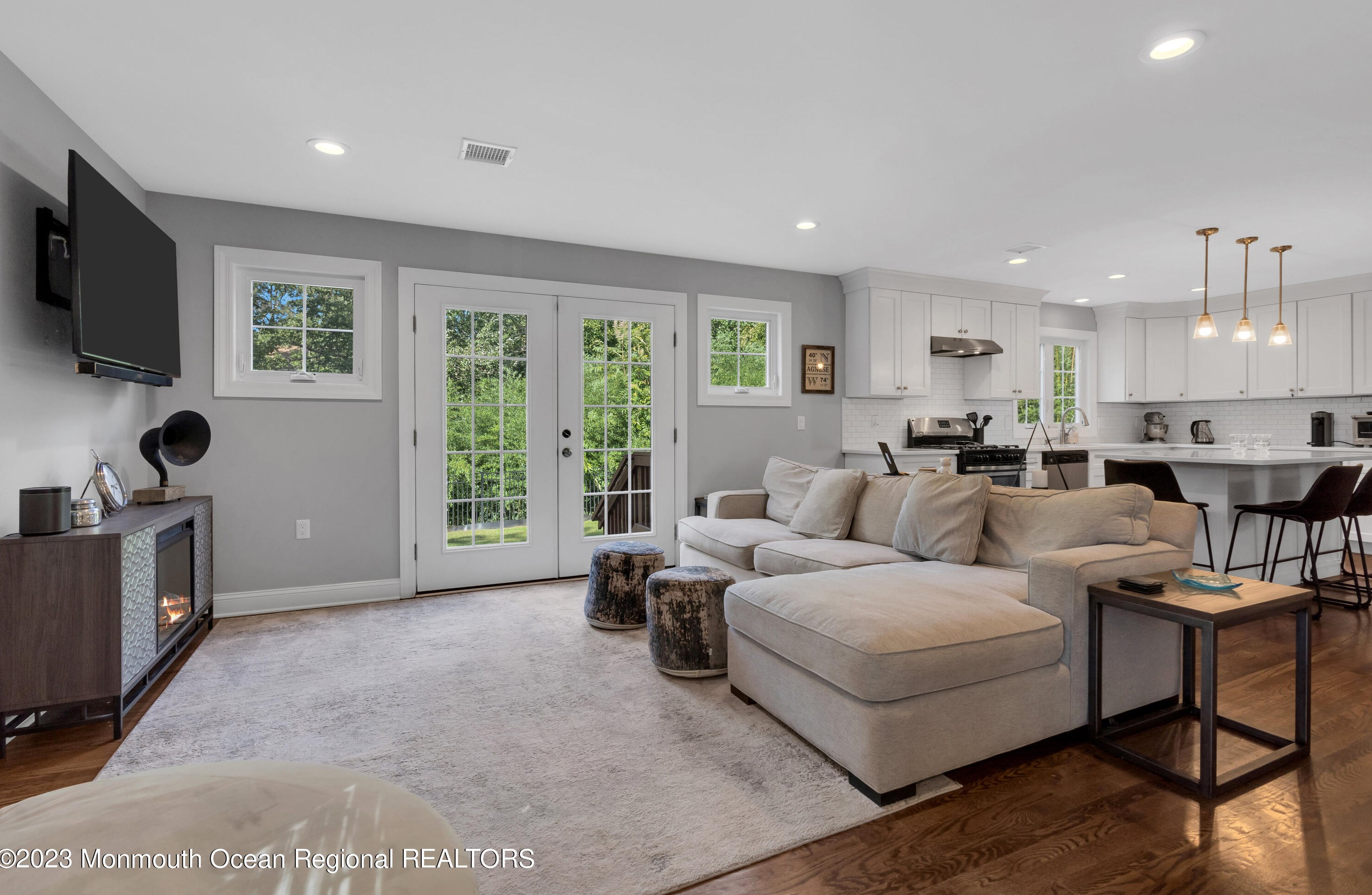 127 Washington Ave, Matawan NJ 07747-2921 exterior