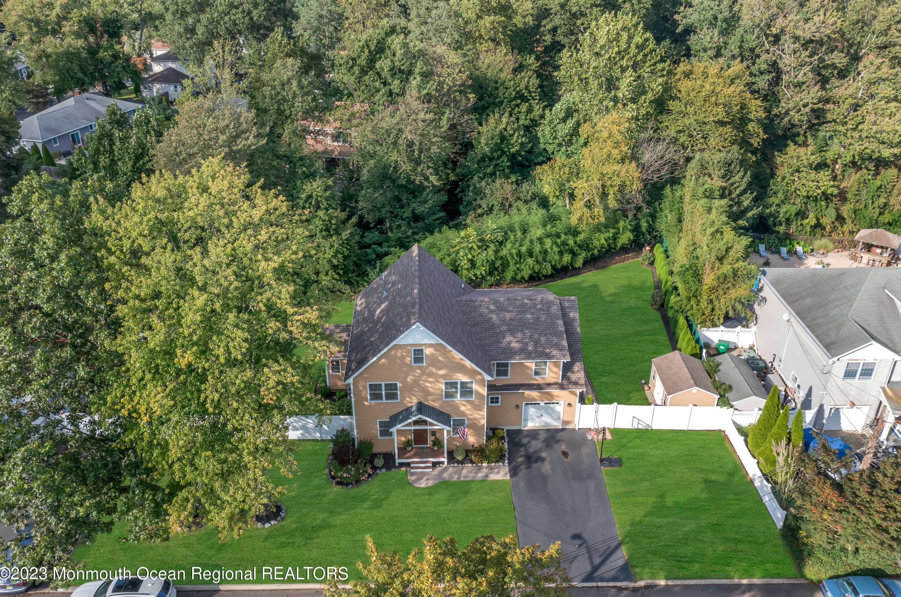 127 Washington Ave, Matawan NJ 07747-2921 exterior