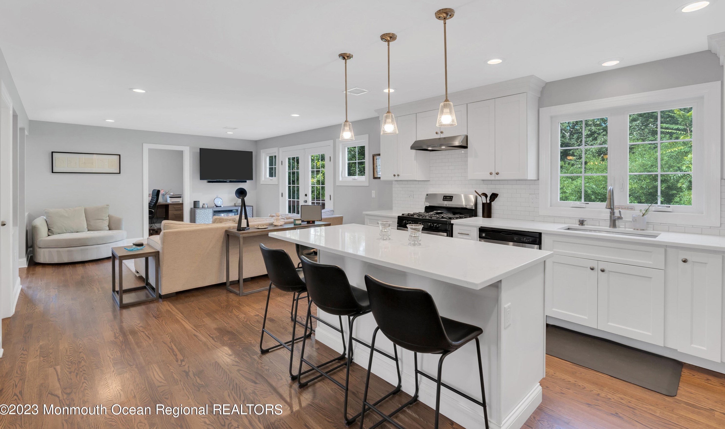 127 Washington Ave, Matawan NJ 07747-2921 exterior