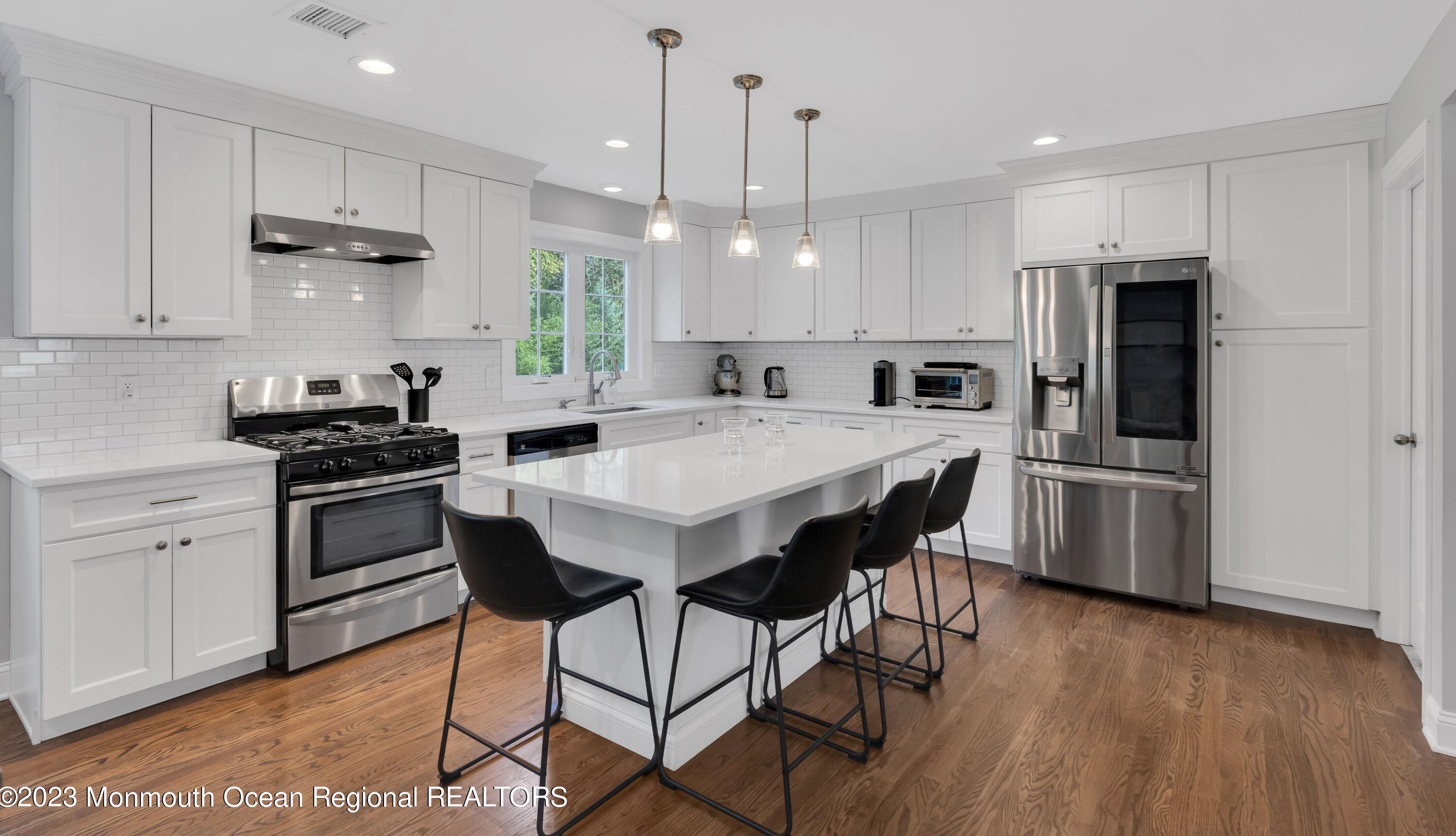 127 Washington Ave, Matawan NJ 07747-2921 exterior