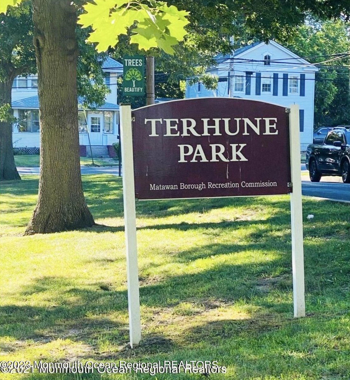 127 Washington Ave, Matawan NJ 07747-2921 exterior