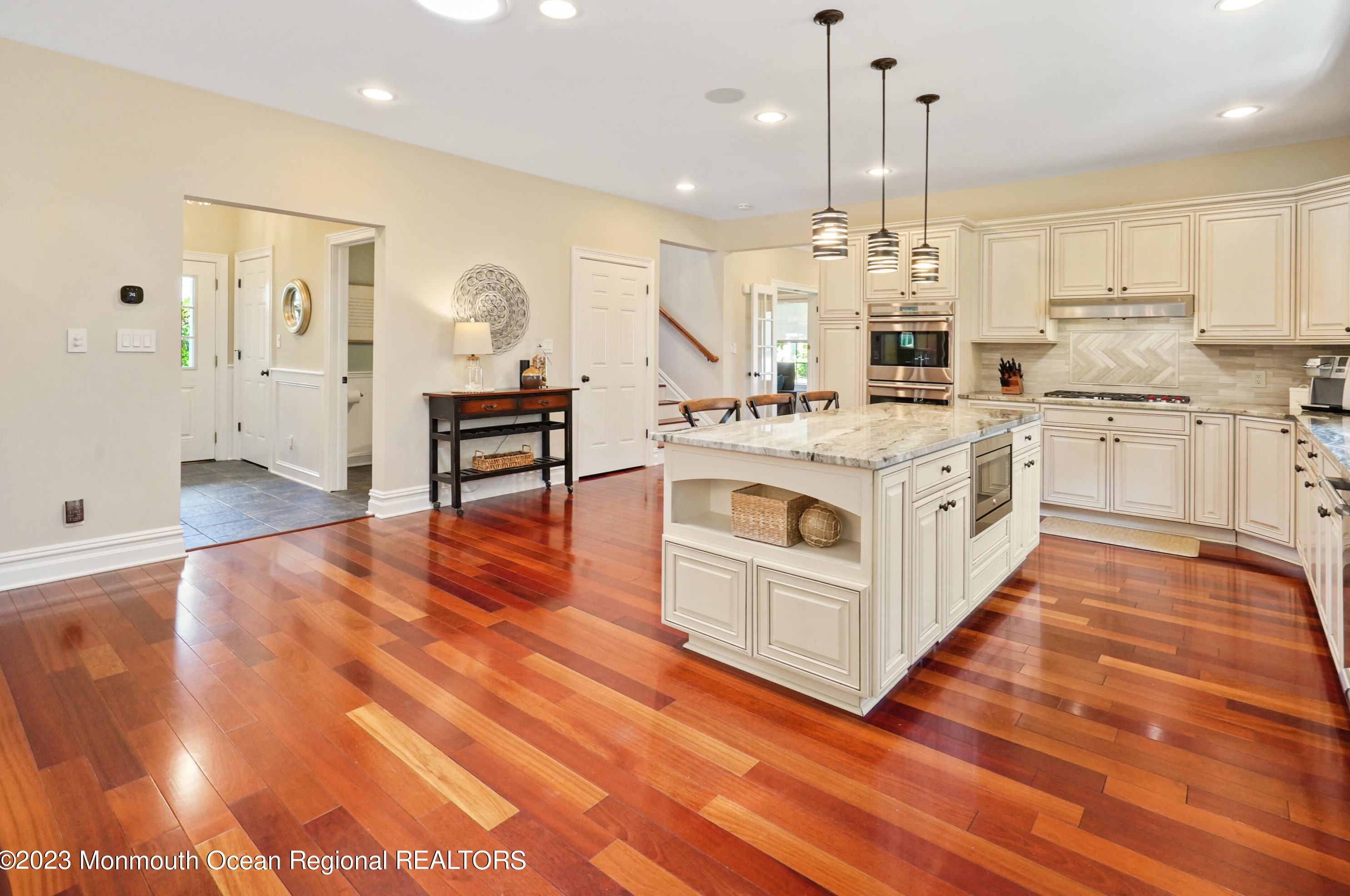 90 Lovett Ave, Little Silver NJ 07739-1403 exterior