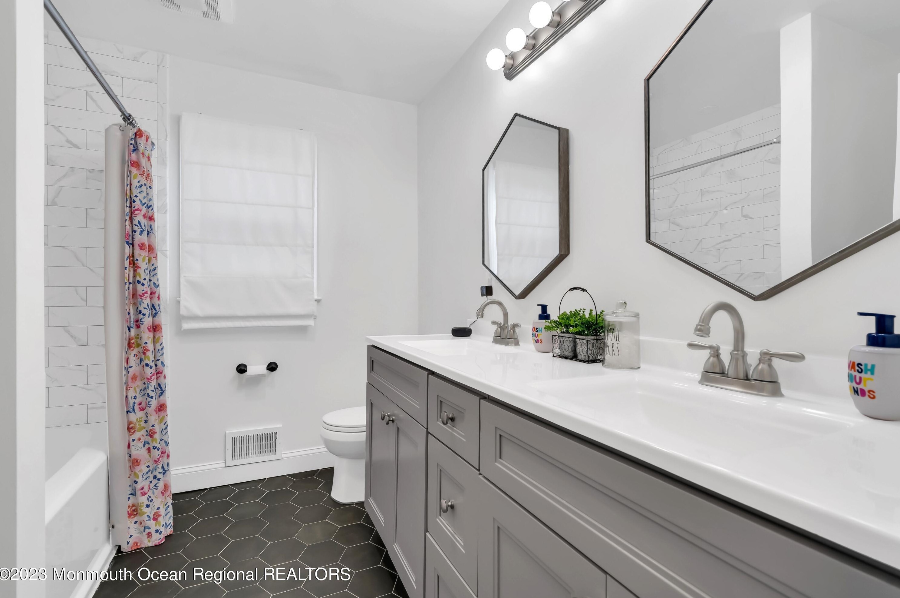 11 Juniper Pl, Wall Township NJ  07731-2630 exterior