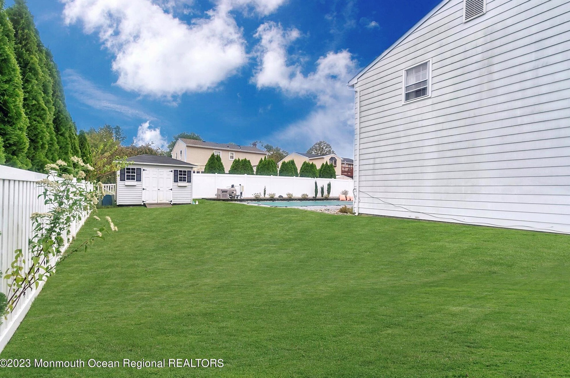 11 Juniper Pl, Wall Township NJ  07731-2630 exterior