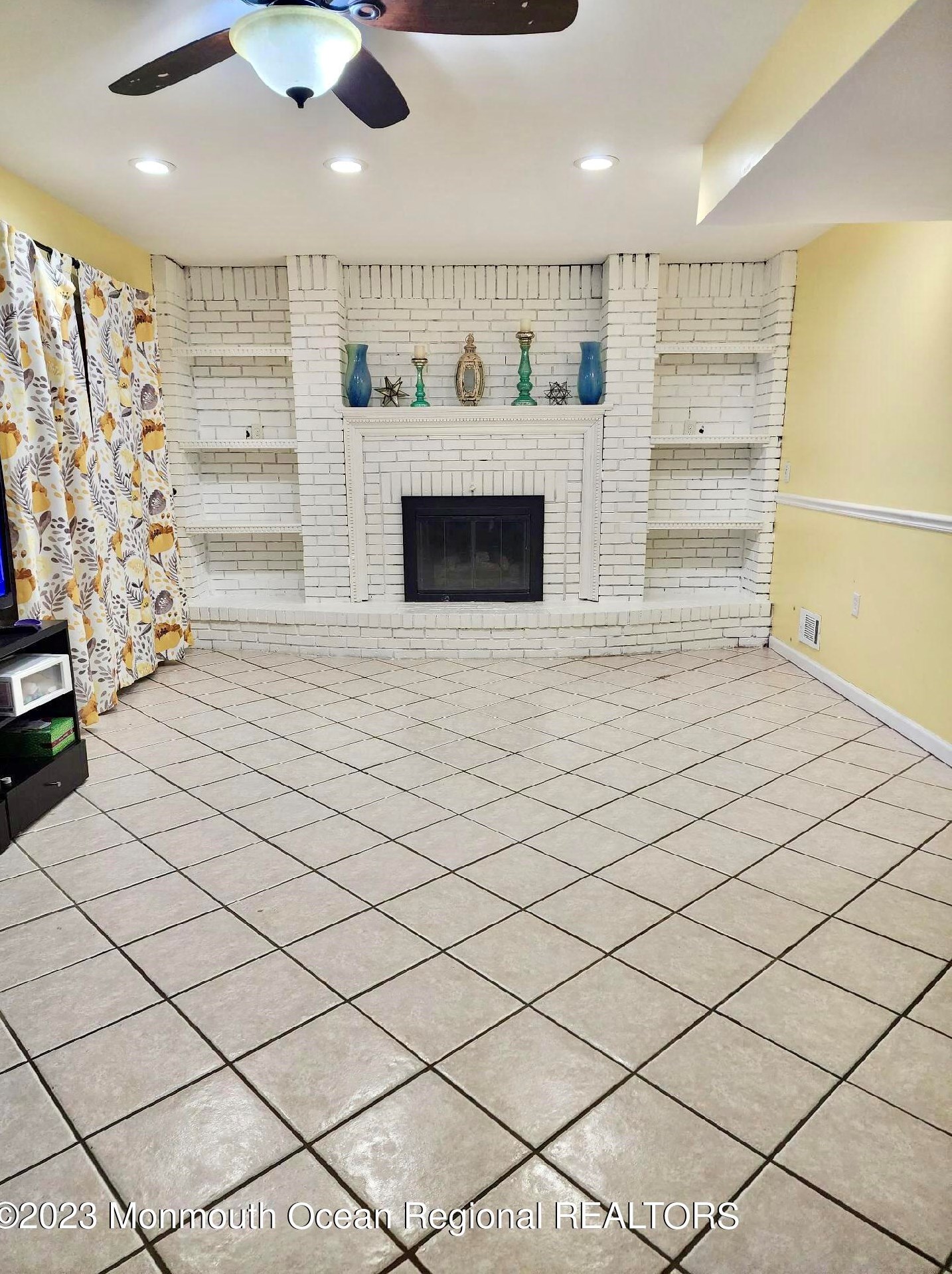 11 Juniper Pl, Wall Township NJ  07731-2630 exterior