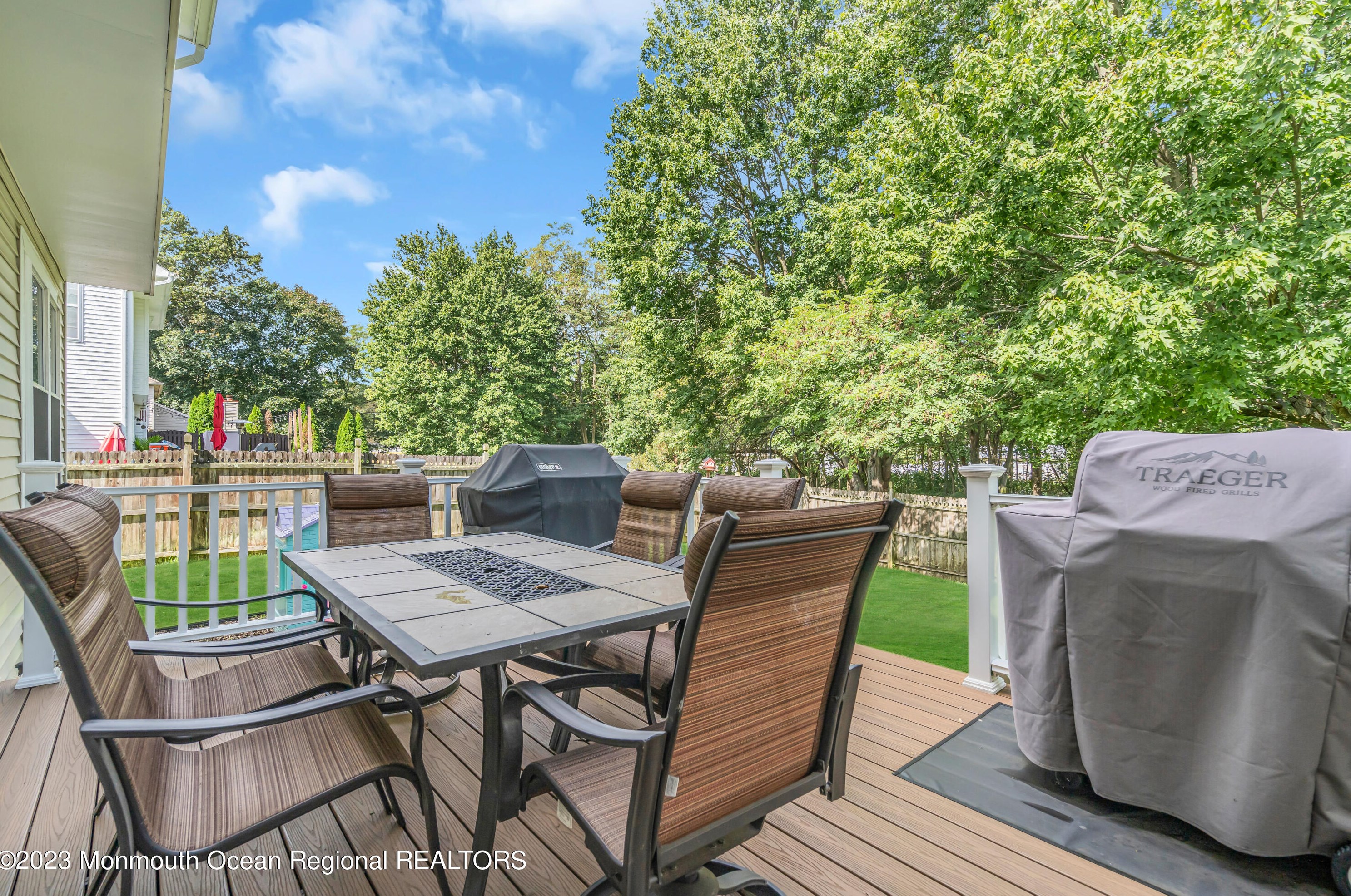 6 Winchester Dr, Wall Township NJ exterior