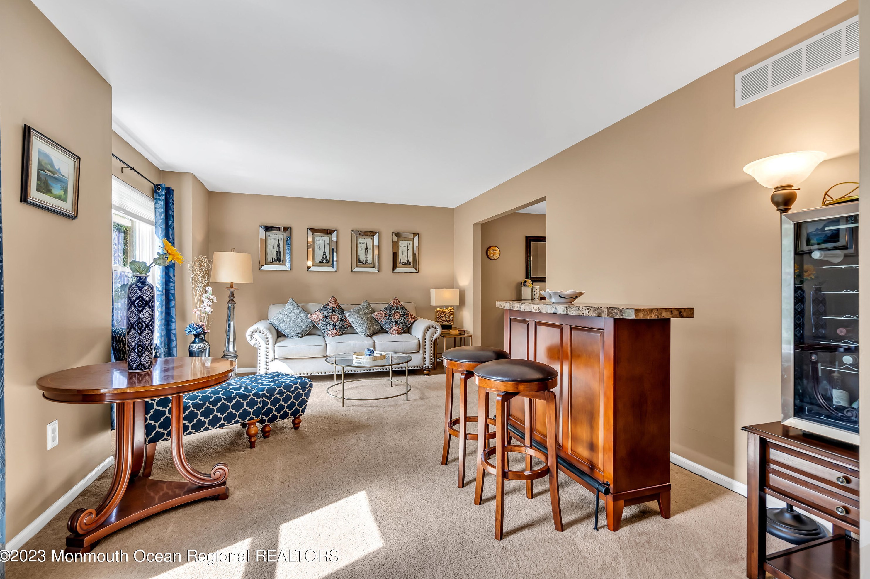 6 Winchester Dr, Wall Township NJ exterior