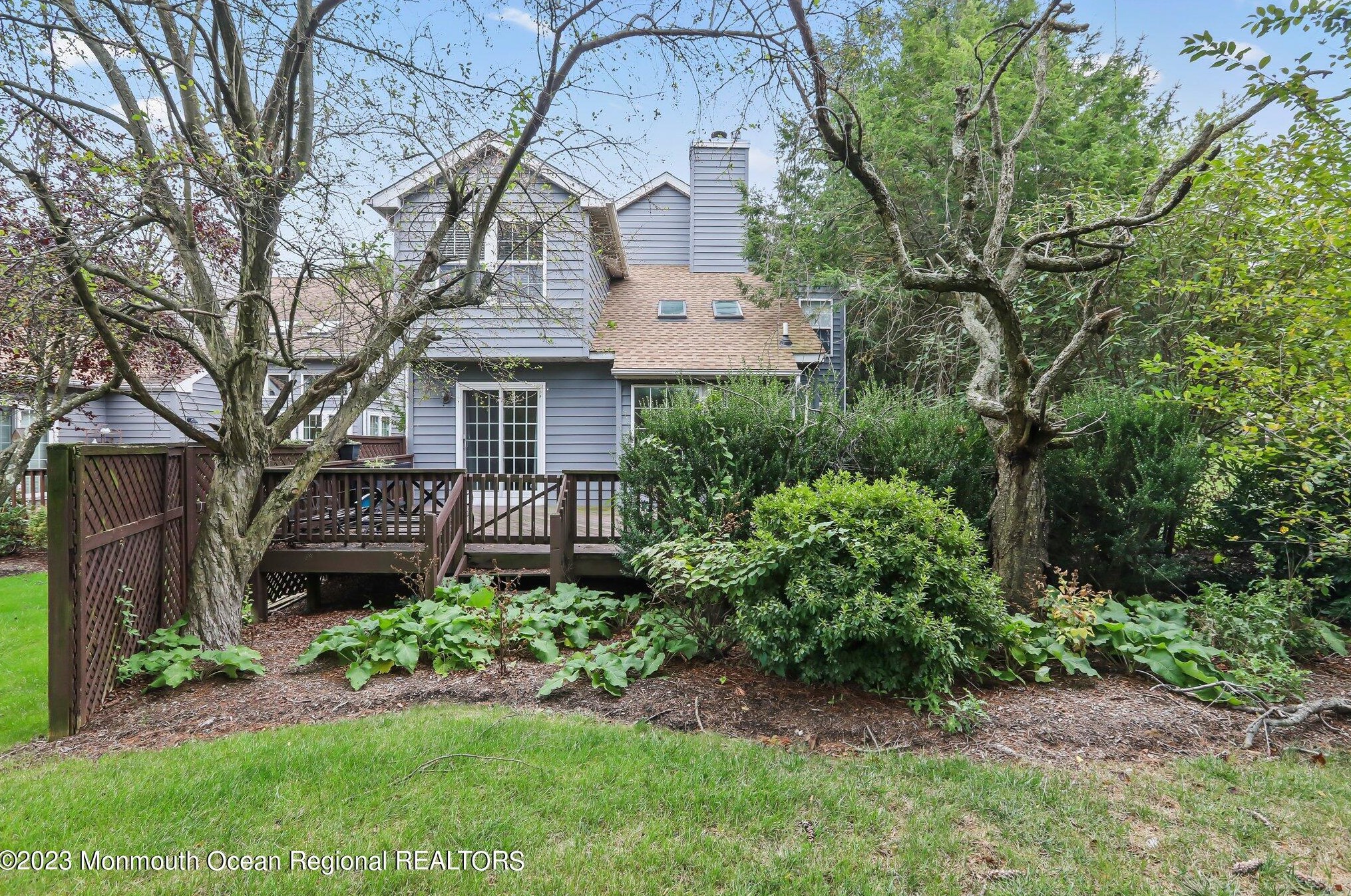 1 Fairway Blvd, Monroe Twp NJ  08831-2709 exterior