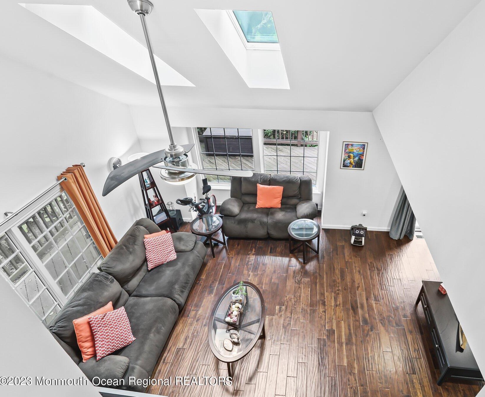 1 Fairway Blvd, Monroe Twp NJ  08831-2709 exterior