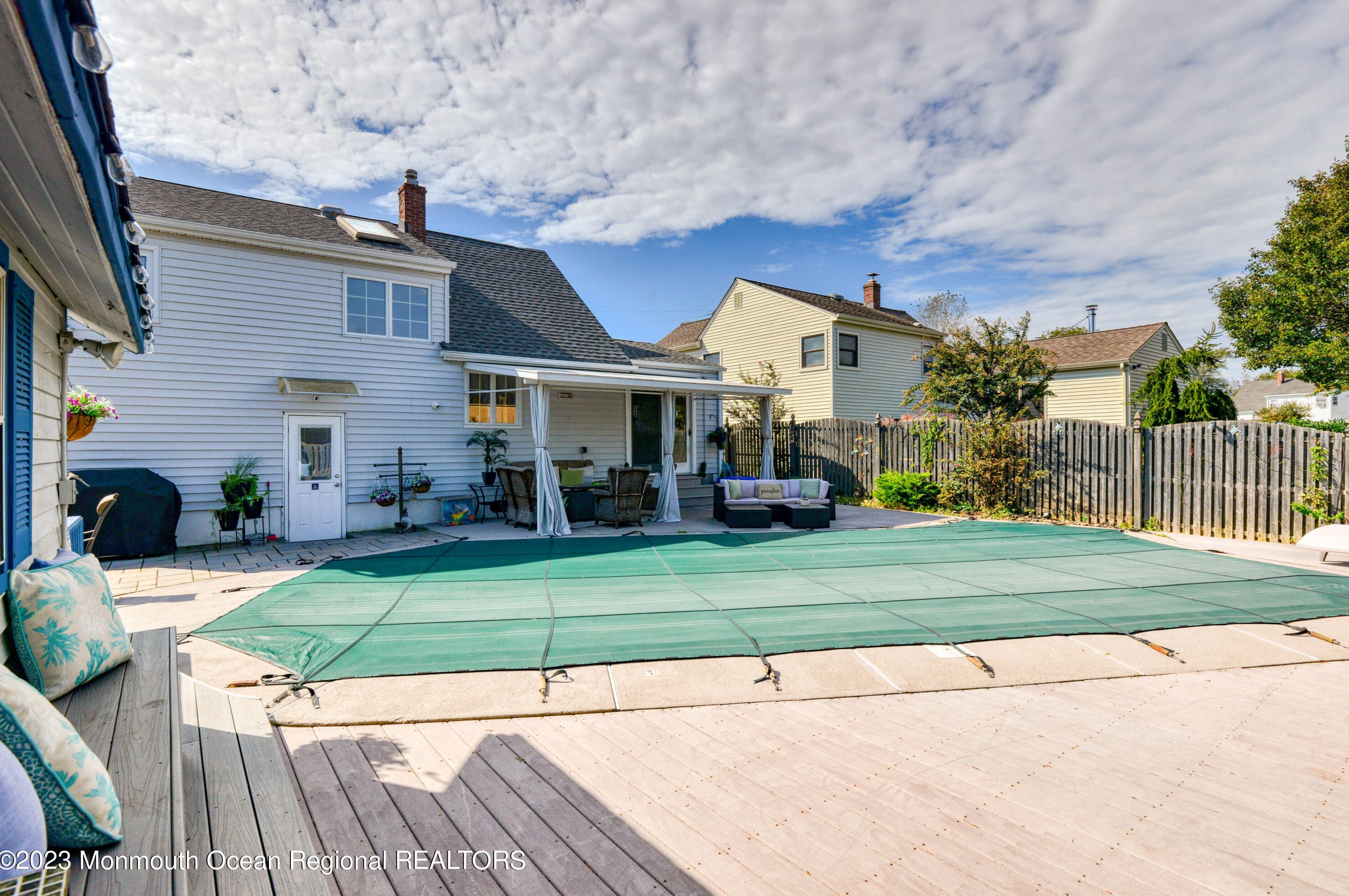 42 Ridge Pl, Wall Township NJ  07753-6612 exterior