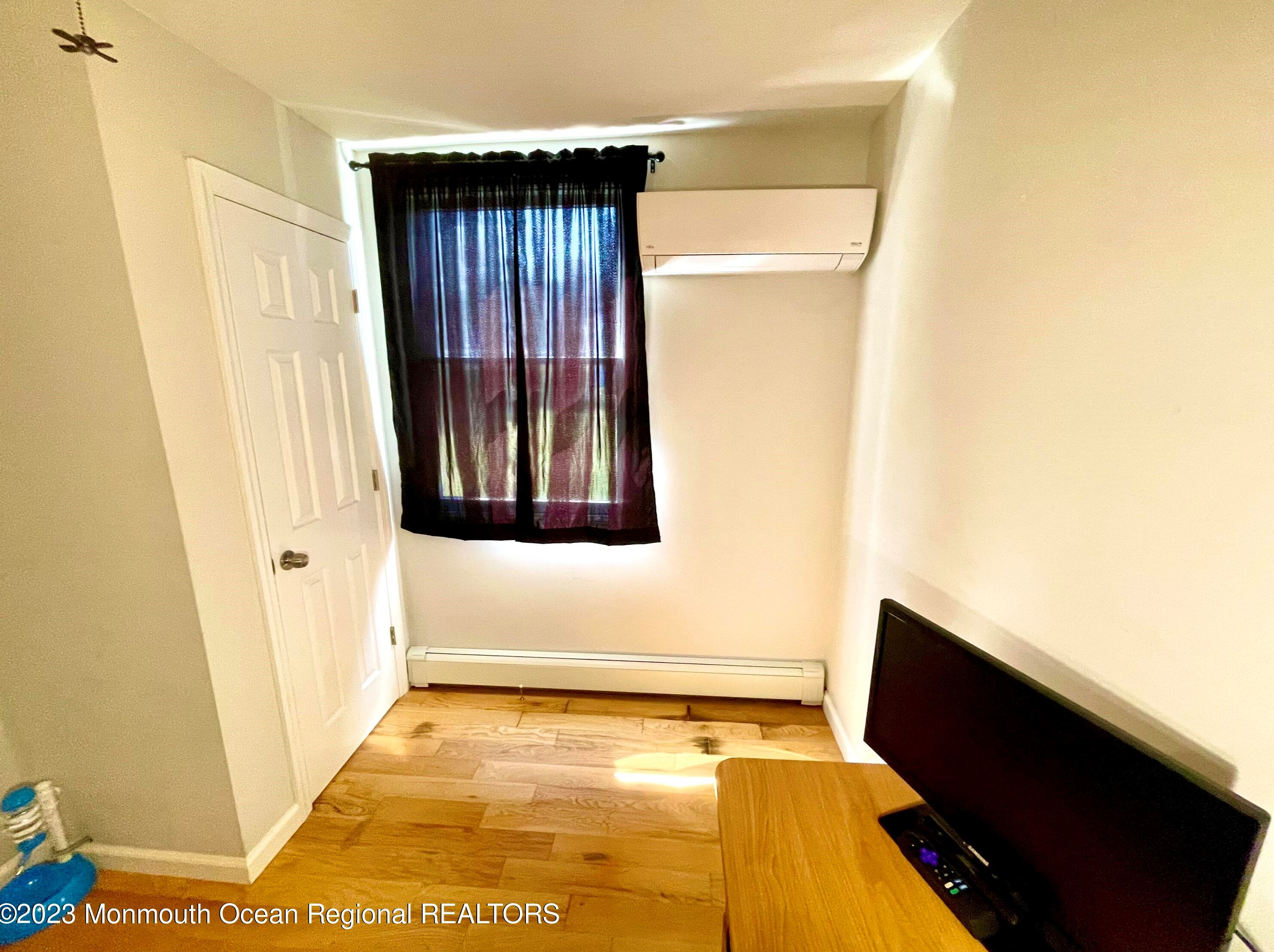117 Neptune Ave, Beachwood NJ  08722-4019 exterior