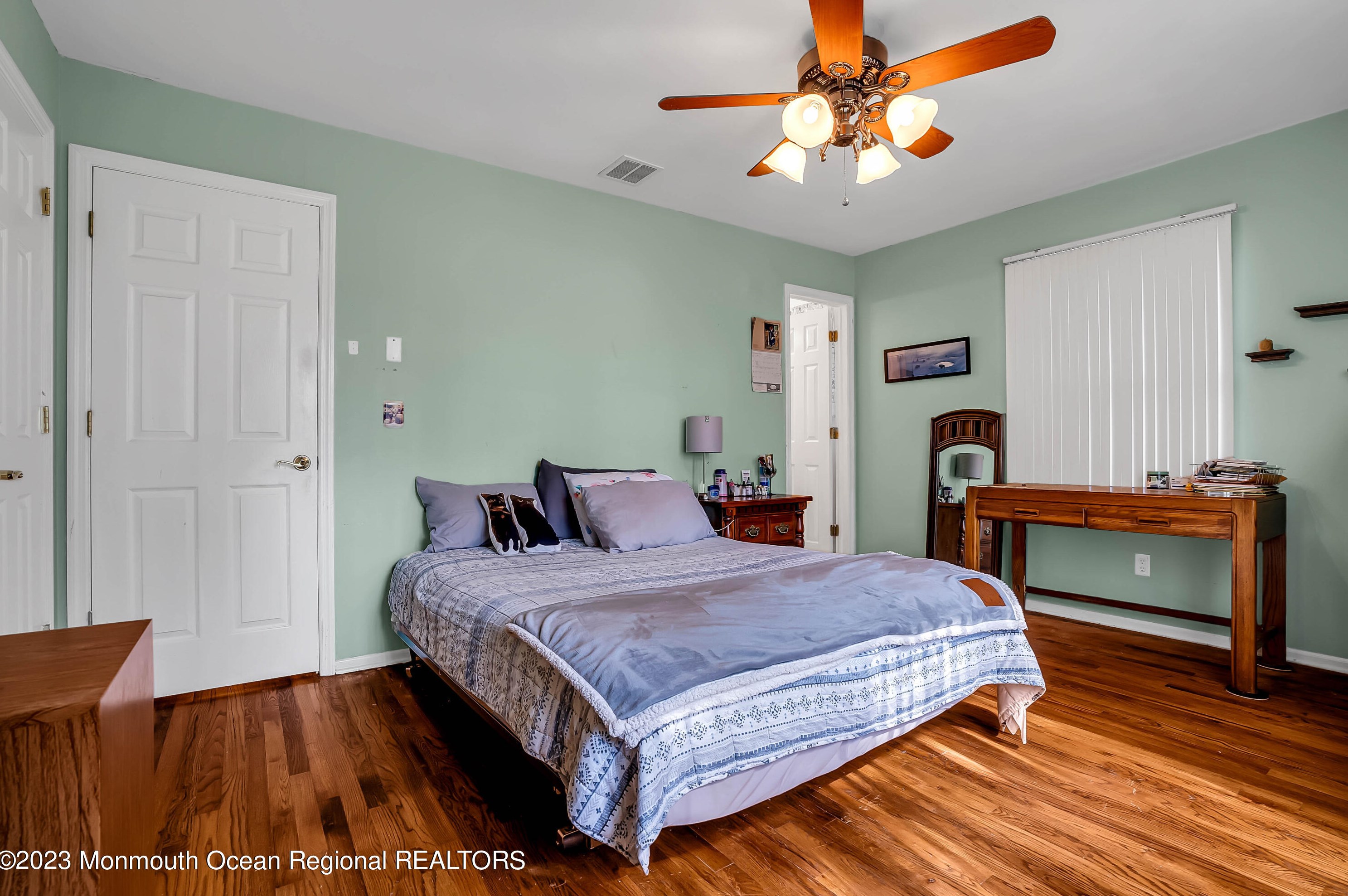 1141 6th Ave, Toms River NJ  08757-2612 exterior