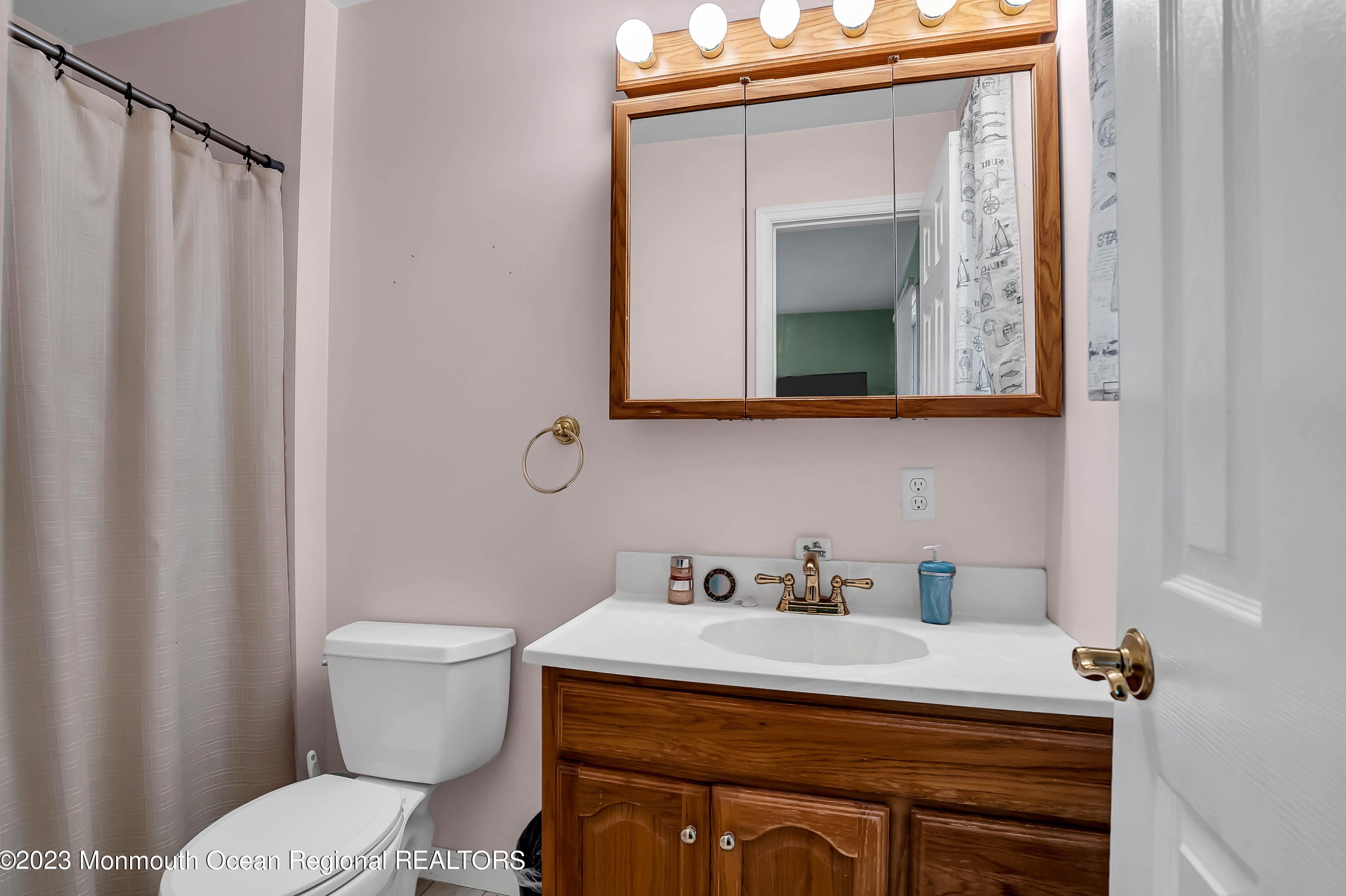 1141 6th Ave, Toms River NJ  08757-2612 exterior