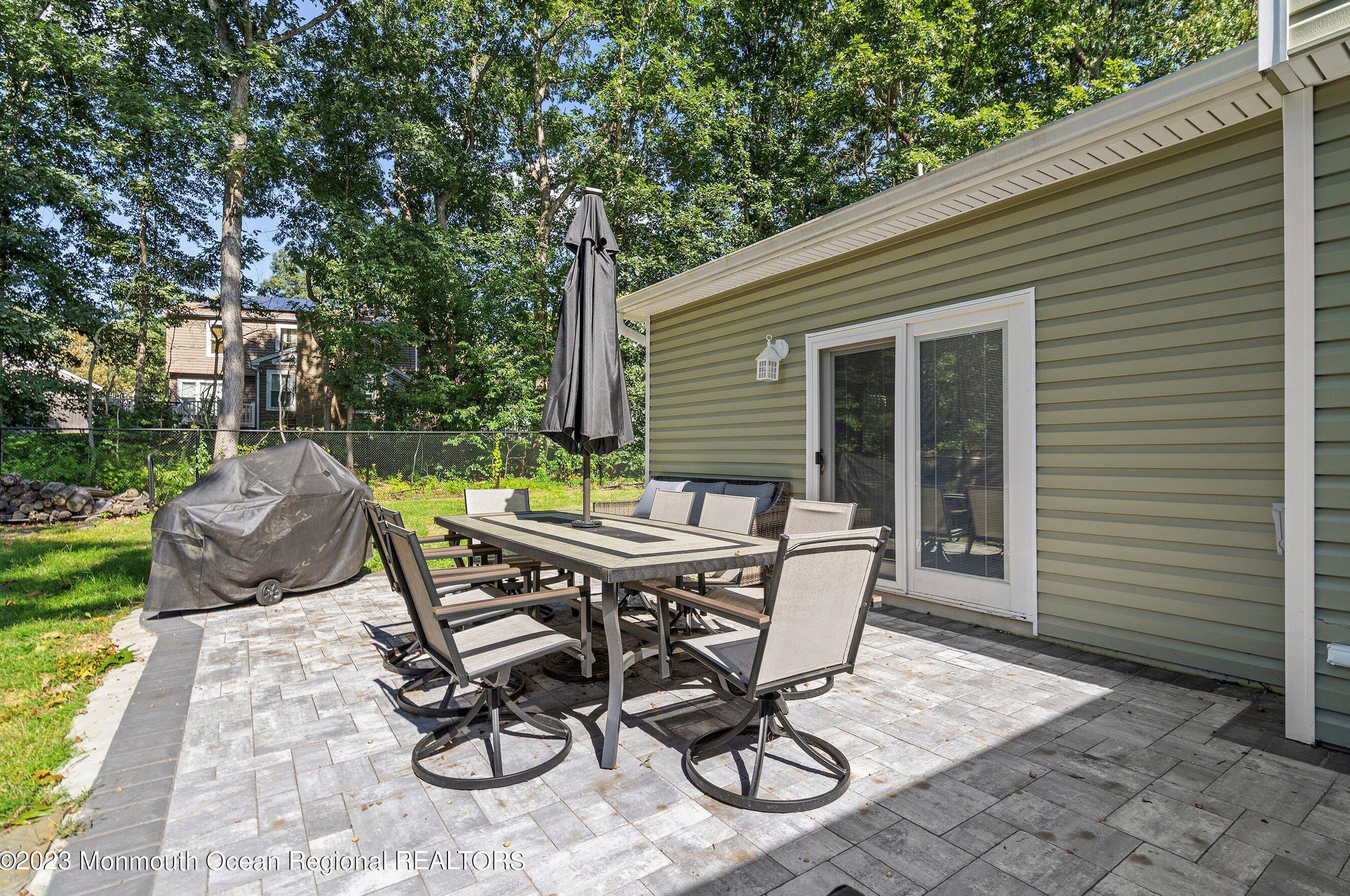 3 Adams Ct, Wall Township NJ  07731-1586 exterior