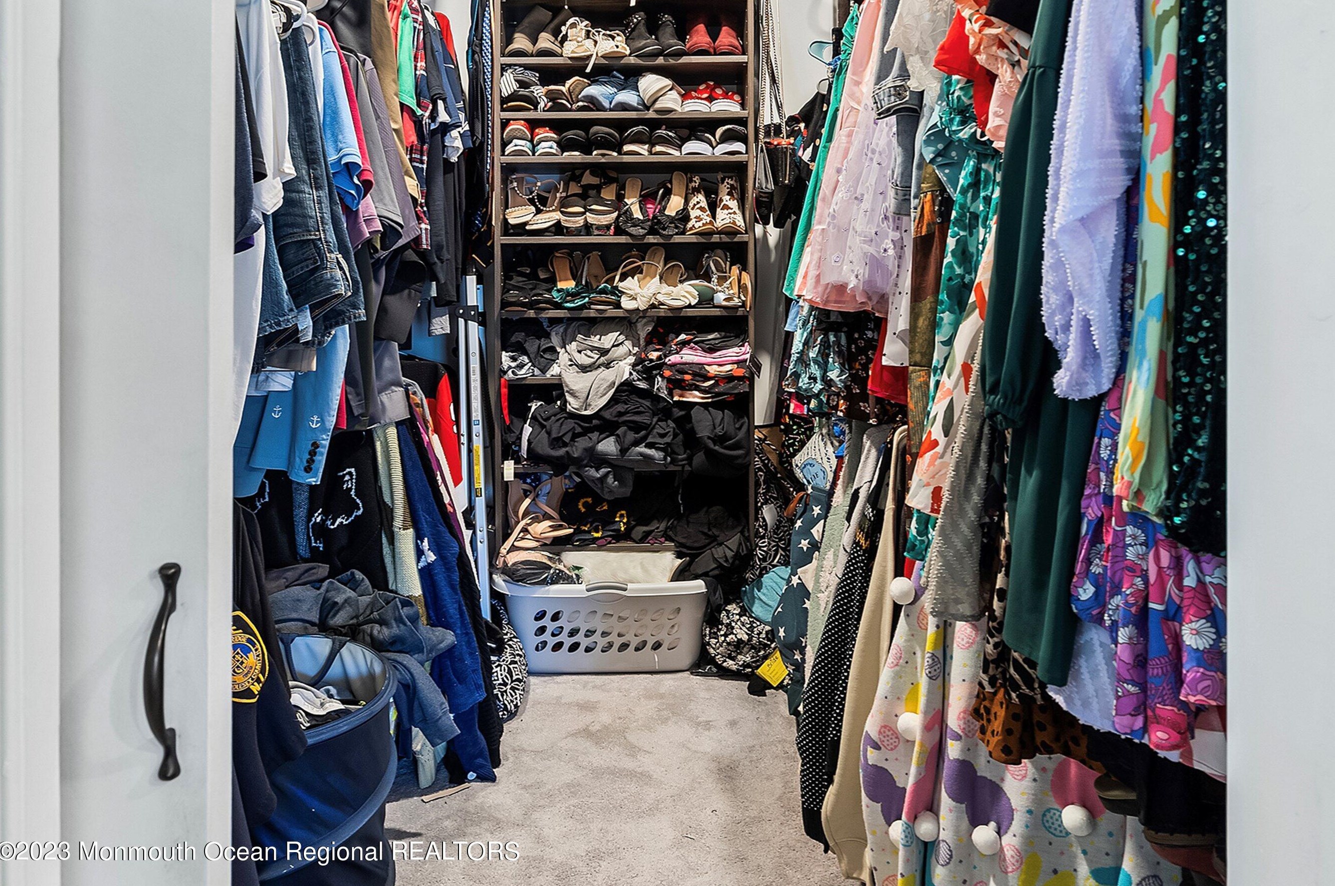 3 Adams Ct, Wall Township NJ  07731-1586 exterior