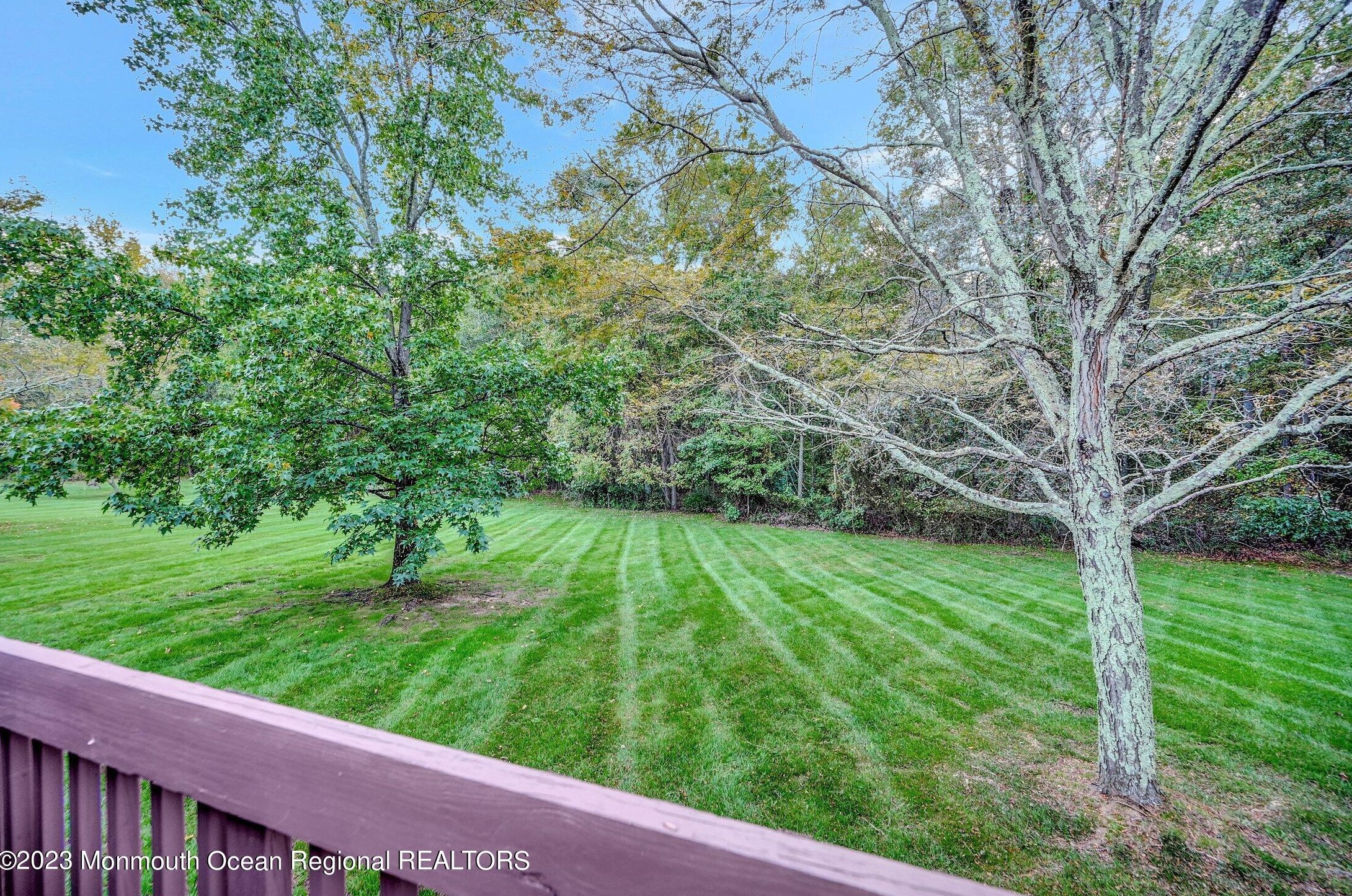 32 Atrium Way, Millstone Township NJ  07726-5017 exterior