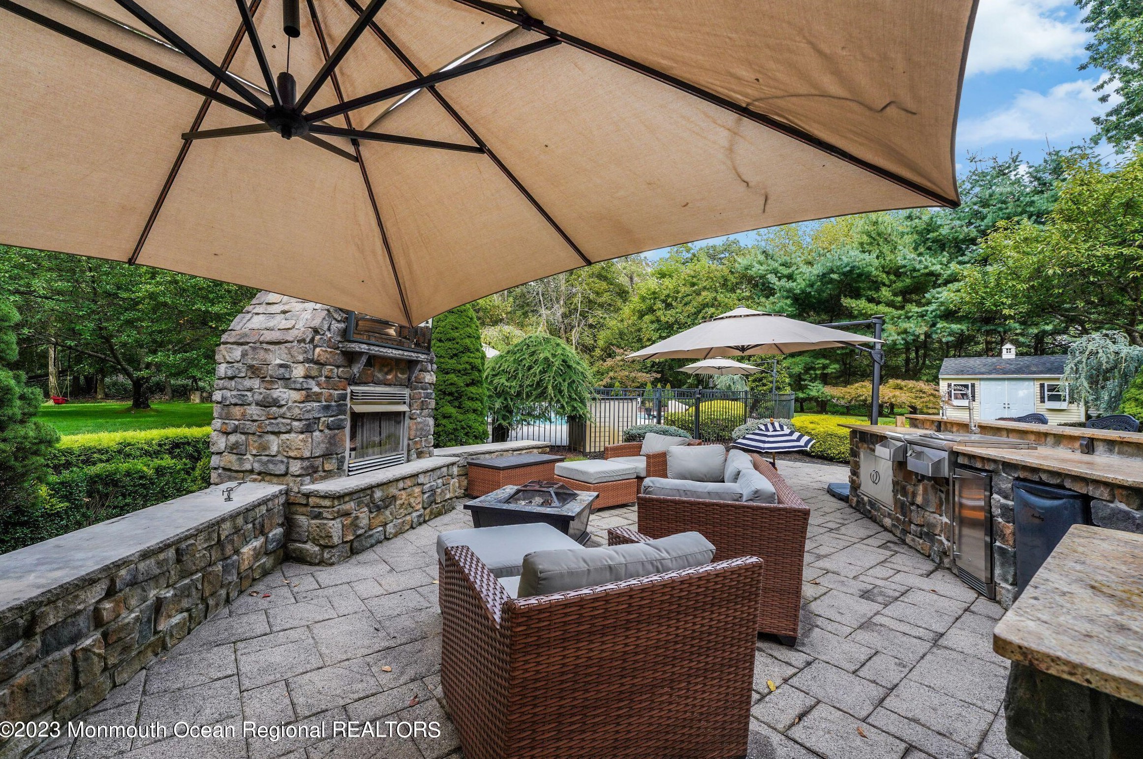 10 Beaver Dam Rd, Vanderburg NJ  07722-1302 exterior