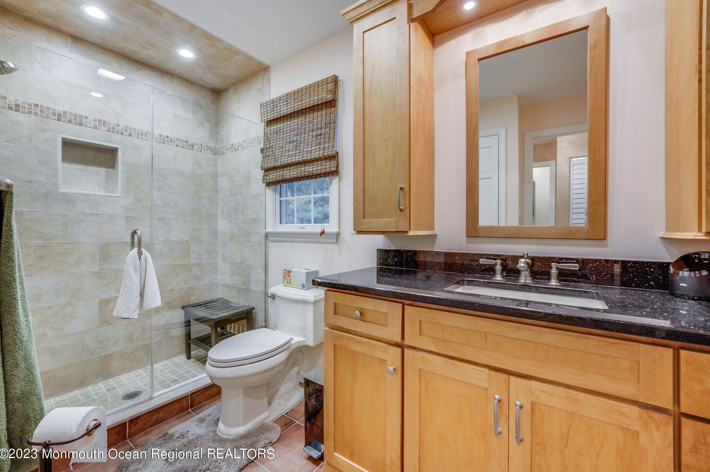 10 Beaver Dam Rd, Vanderburg NJ  07722-1302 exterior