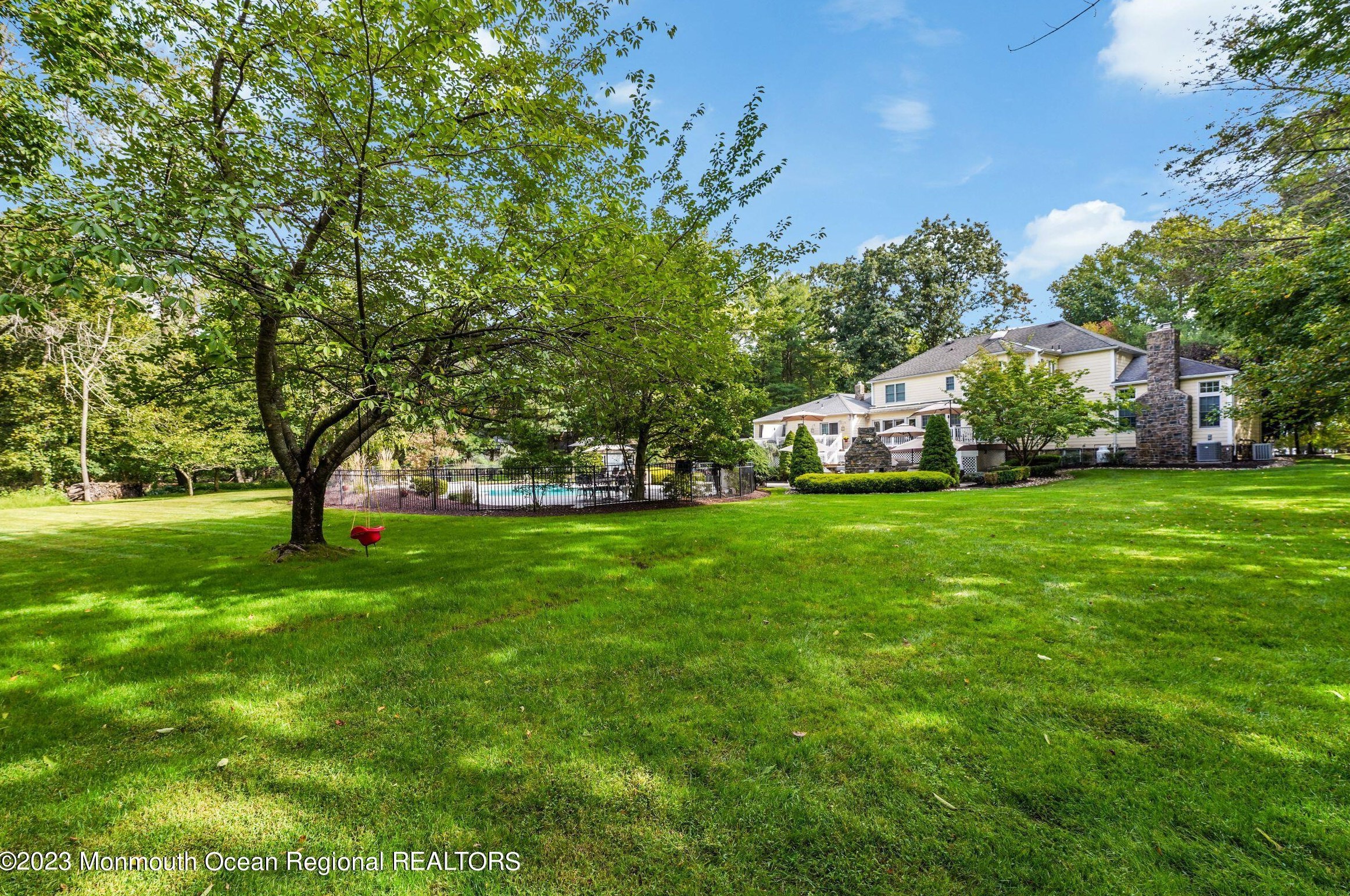 10 Beaver Dam Rd, Vanderburg NJ  07722-1302 exterior