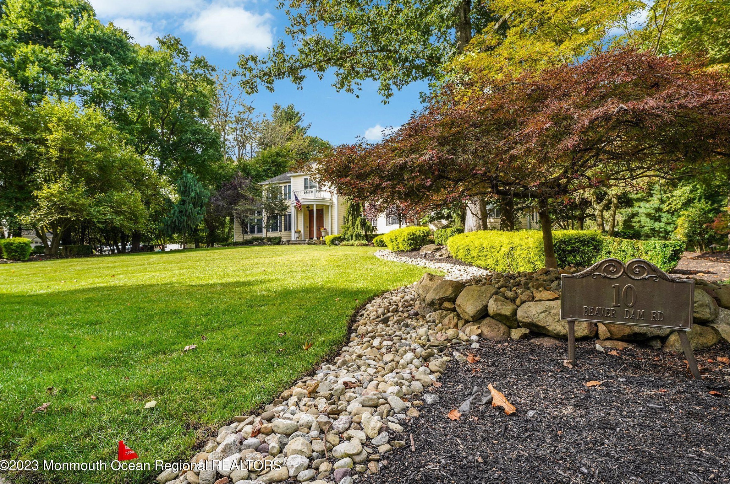 10 Beaver Dam Rd, Vanderburg NJ  07722-1302 exterior