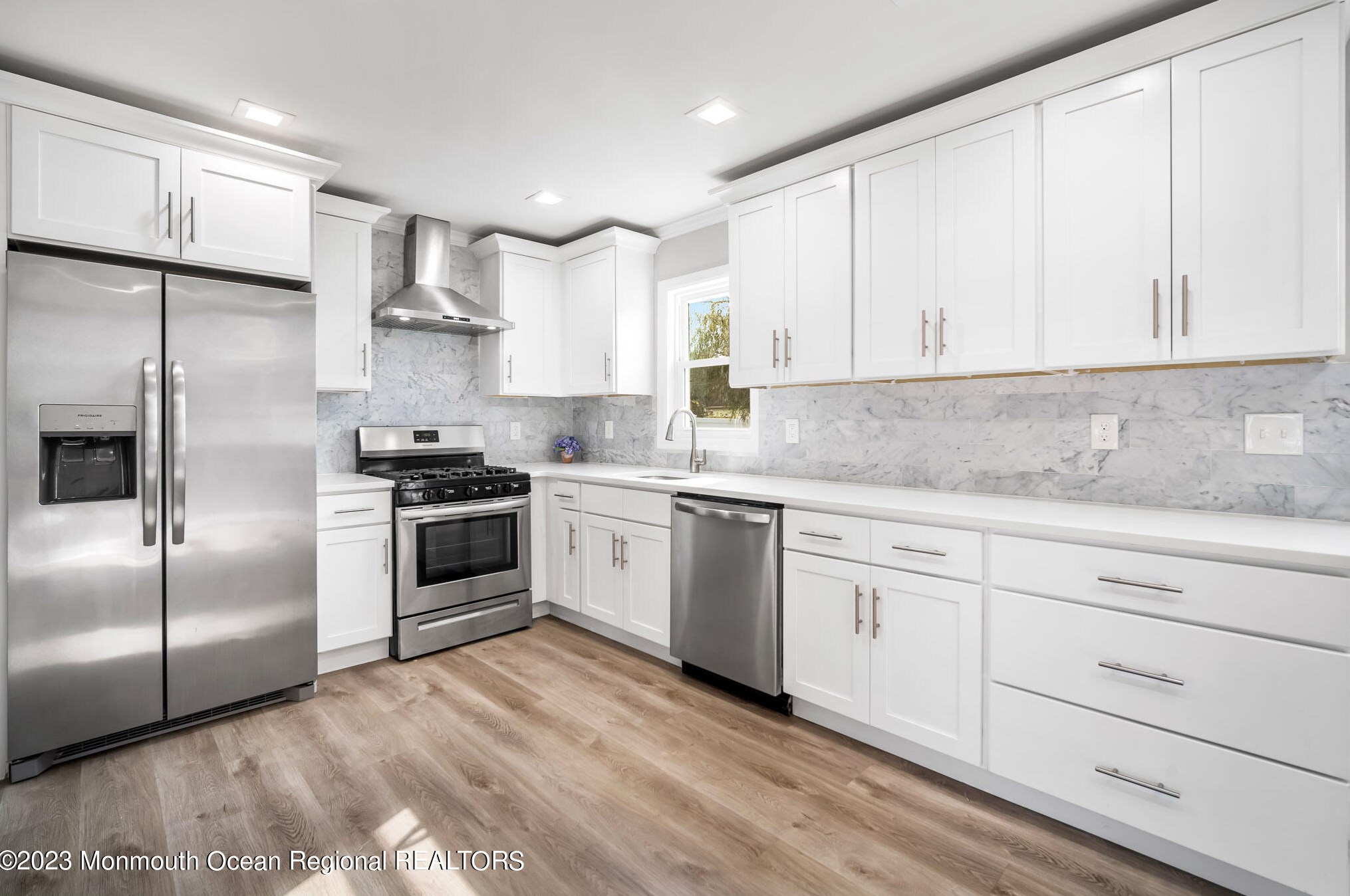 427 National Union Blvd, Tuckerton NJ  08087-1277 exterior