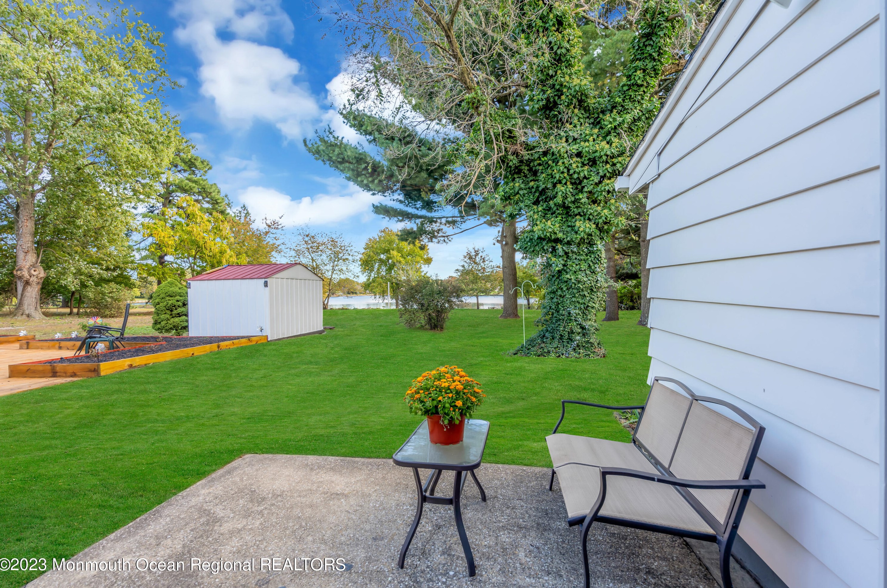 1841 Yorktowne Blvd, Toms River NJ  08753-1509 exterior