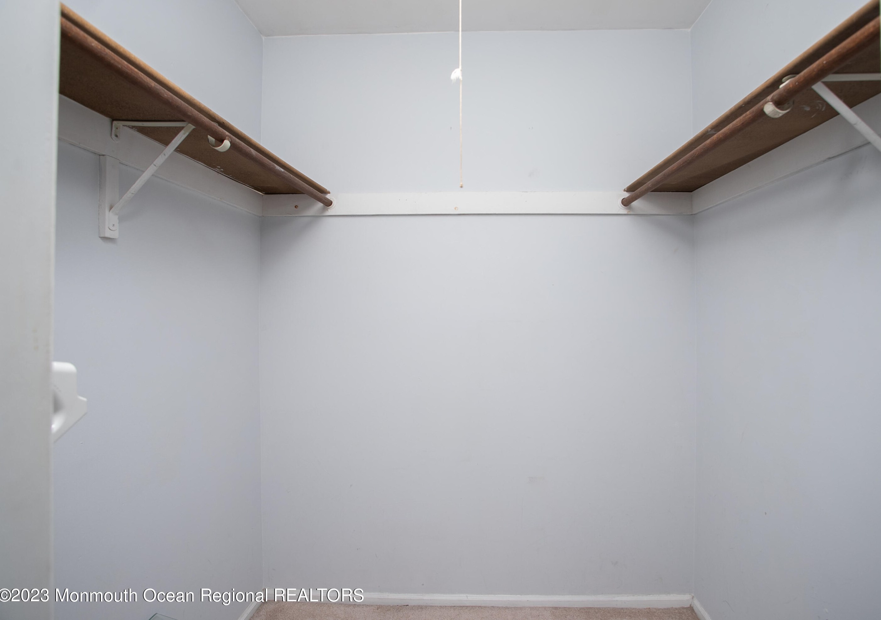 26 Wyndham Pl, Trenton NJ  08691-3121 exterior