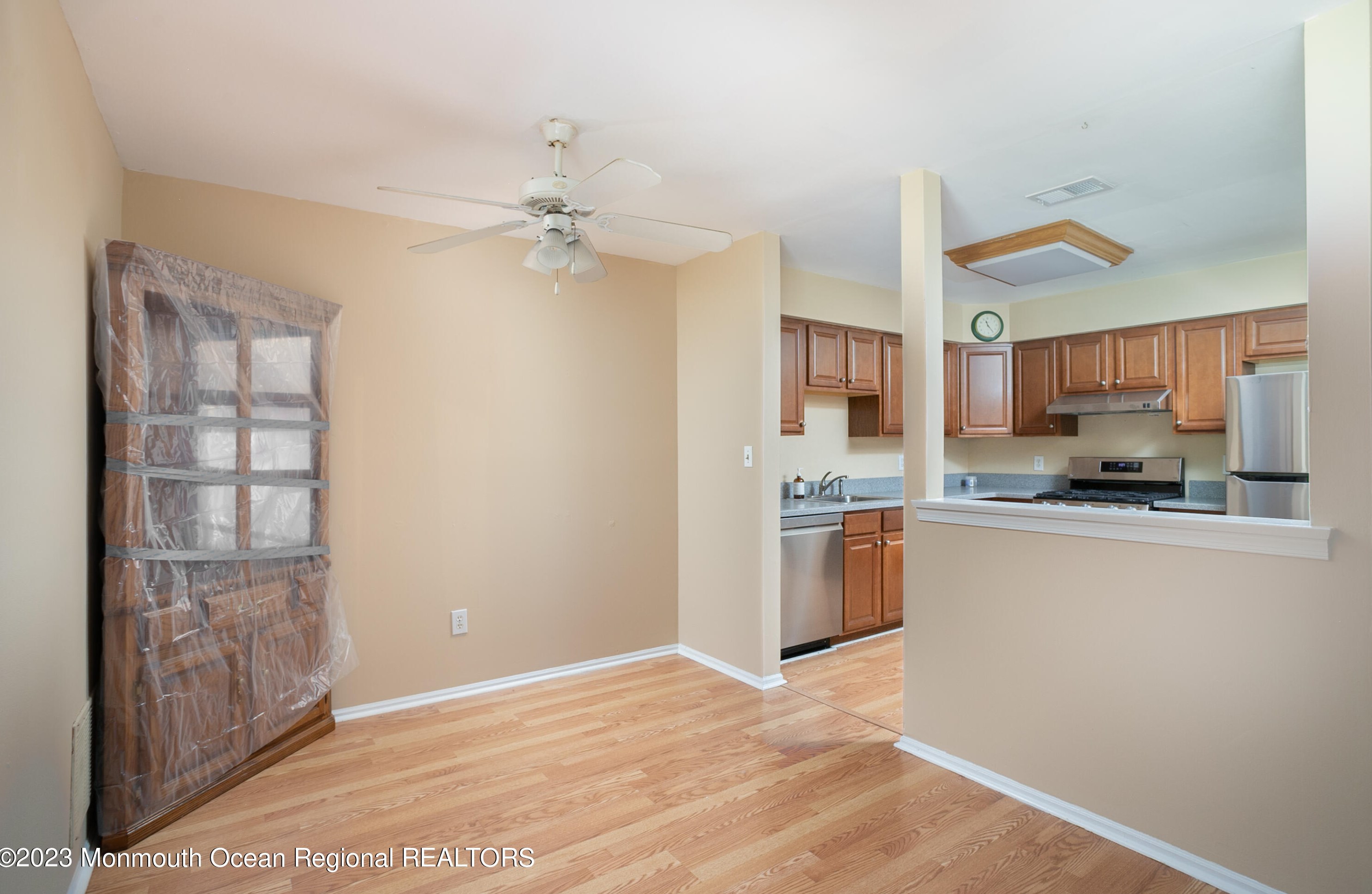 26 Wyndham Pl, Trenton NJ  08691-3121 exterior