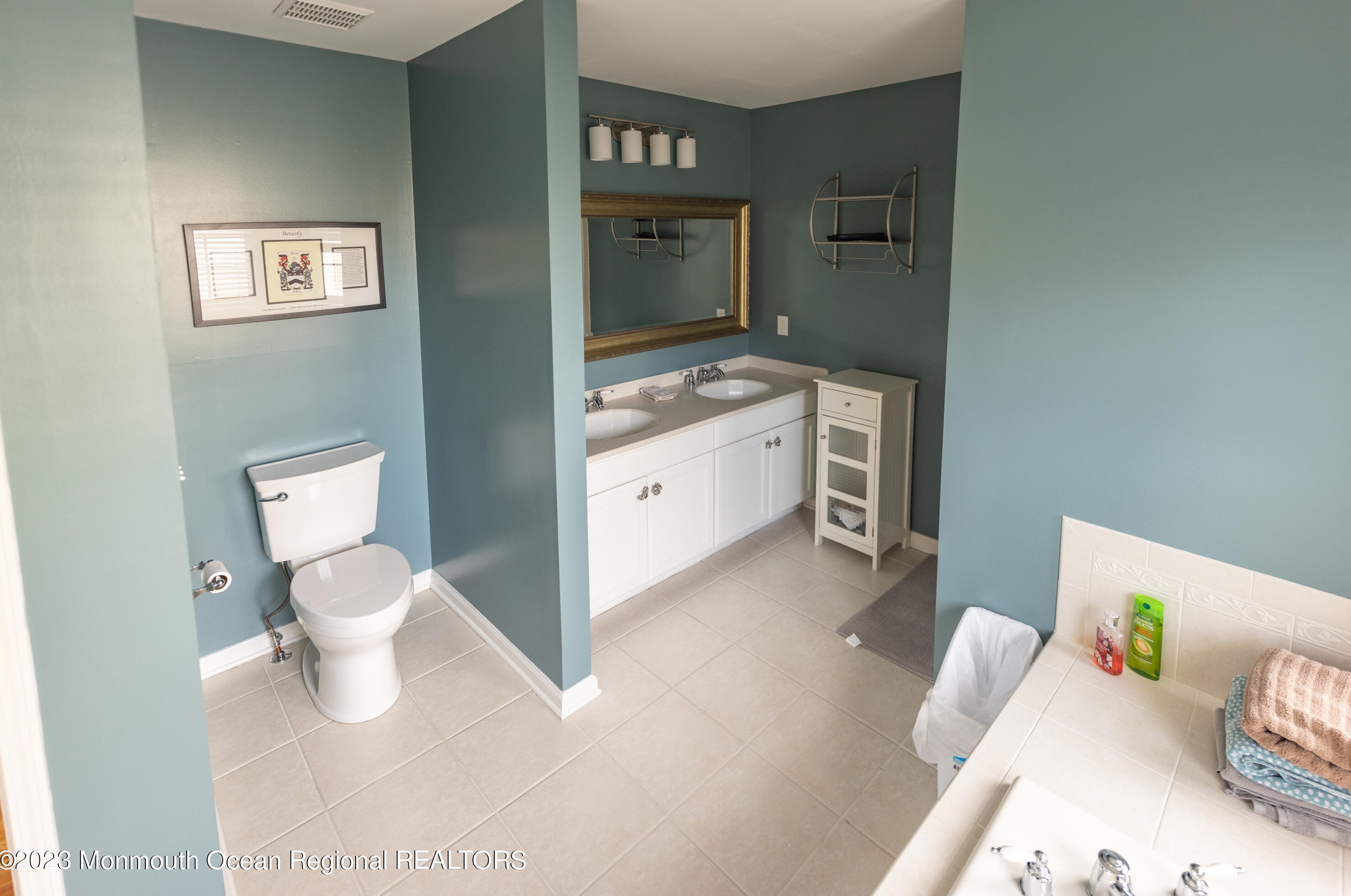 86 San Anita Dr, Wall Township NJ  07753-7568 exterior