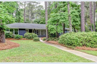 2762 Whispering Pines Drive - Photo 1