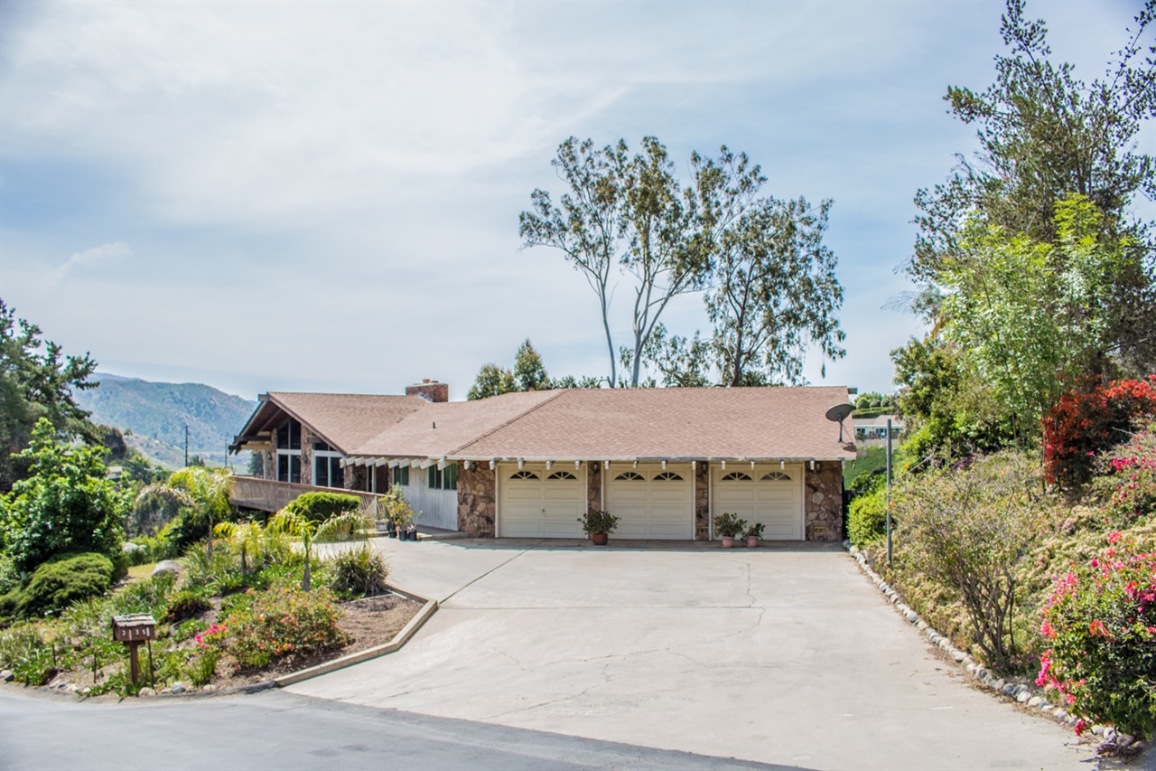 3135 Don Rolando, Escondido, CA 92025 MLS 170017702 Coldwell Banker