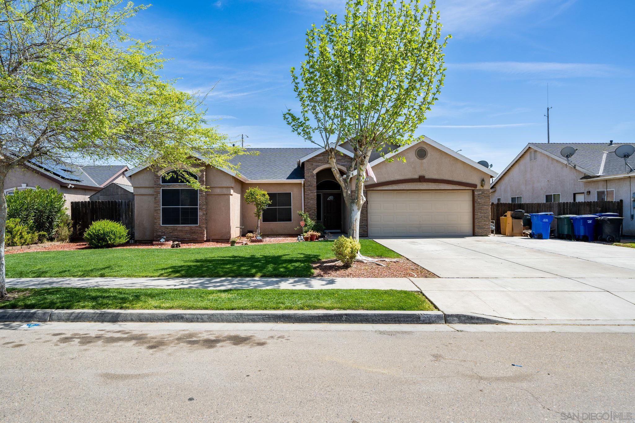 990 Evergreen Ave, Lemoore, CA 93245 MLS 220007626 Coldwell Banker