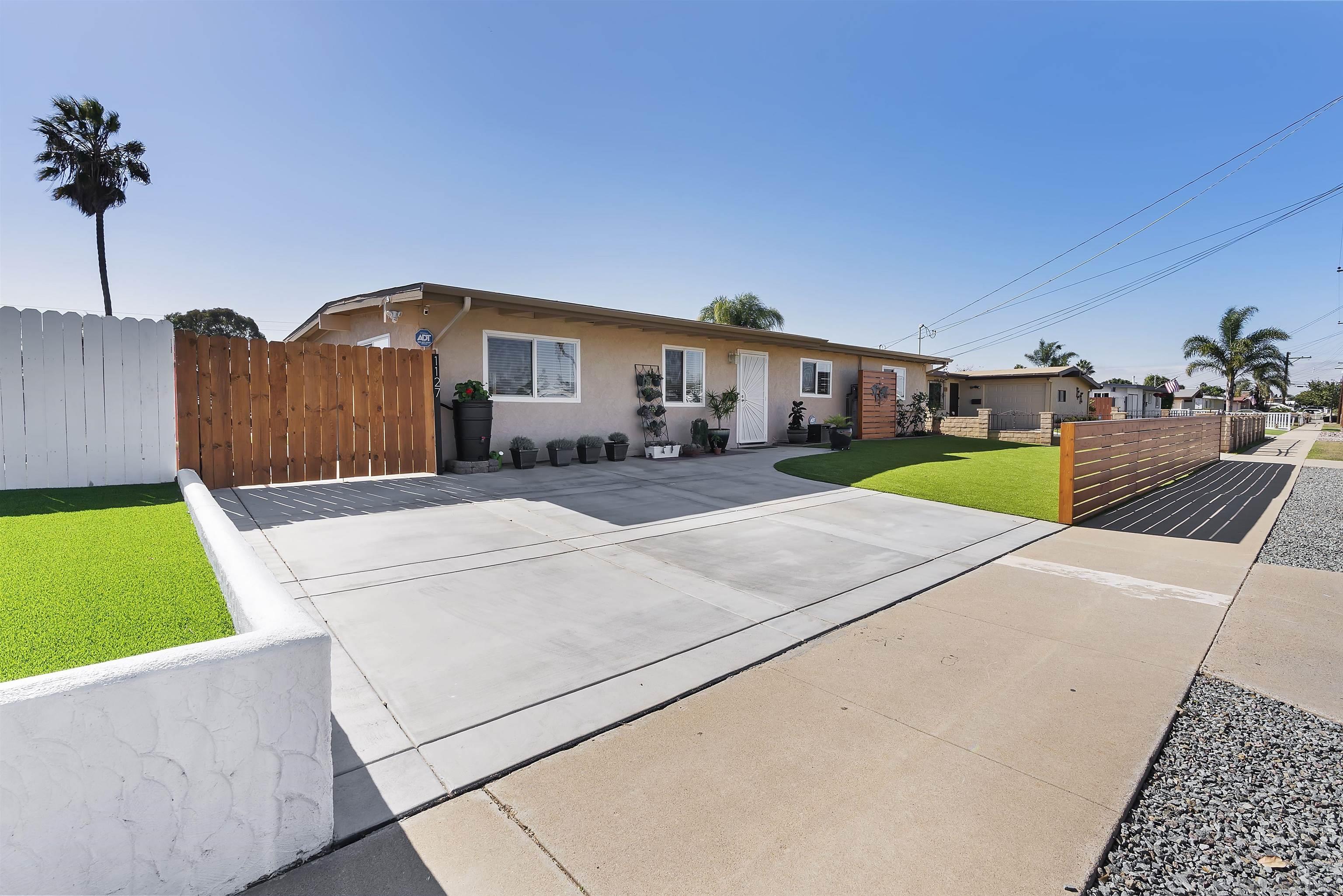 1127 Hemlock Ave, Imperial Beach, CA 91932 MLS 220027804 Coldwell