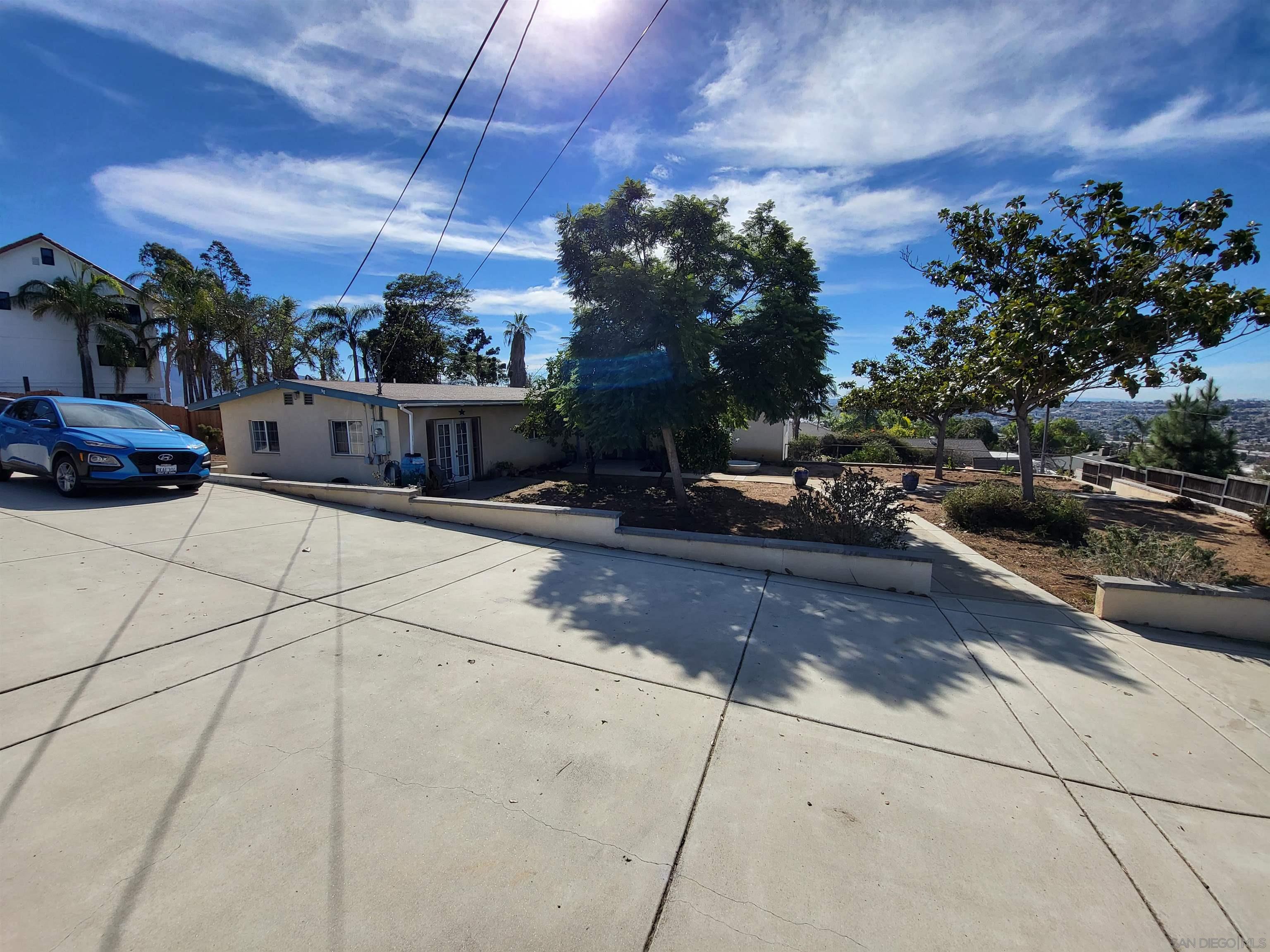 1945 Knob Hill Dr, Spring Valley, CA 91977 MLS 220028780 Coldwell