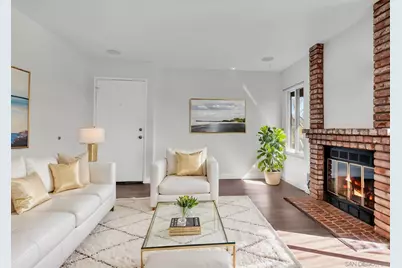 4666 Mission Ave 13, San Diego, CA 92116 - Photo 1