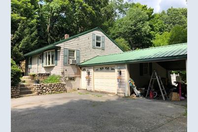 119 Jones Rd Pine Bush Ny 12566 Mls 4824077 Movoto Com