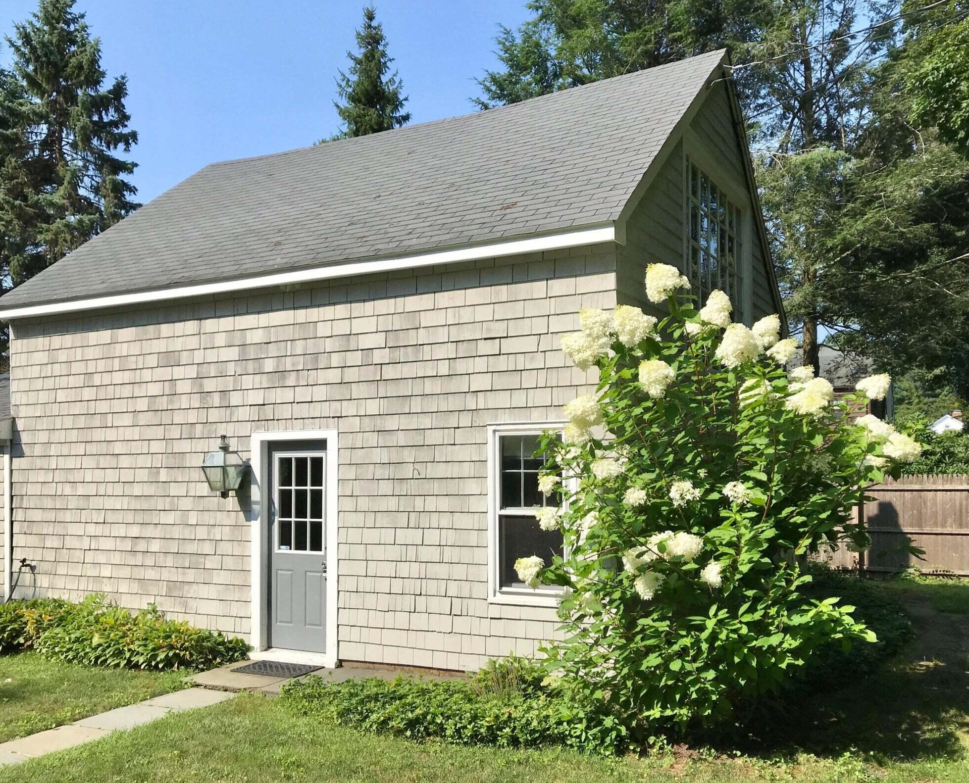 285 Noroton Ave, Tokeneke CT  06820-4224 exterior