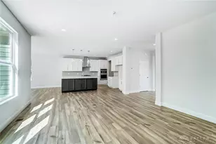 536 Hines Cir, Washington Twp, OH 45458 - Photo 19