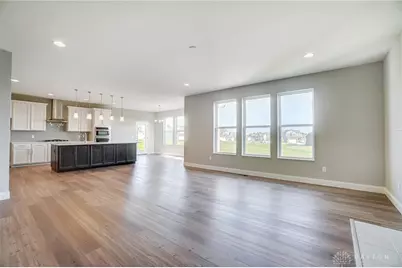 543 Hines Circle, Washington Twp, OH 45458 - Photo 13