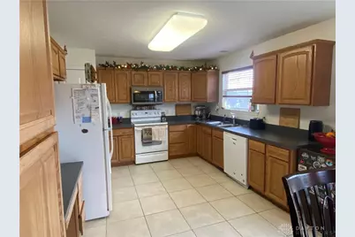 2129 Raceway Trail, Beavercreek Township, OH 45434 - Photo 7