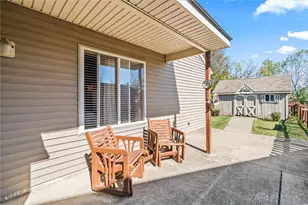 2408 Homeland Ct, Kettering, OH 45420 - Photo 19