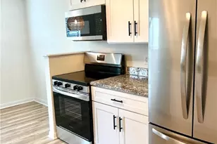 9586 Woodland Hills Dr, West Chester, OH 45011 - Photo 5