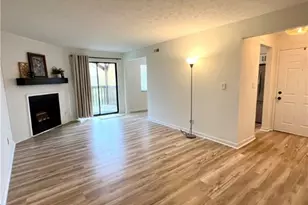 9586 Woodland Hills Dr, West Chester, OH 45011 - Photo 11