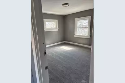 105 E Elmwood, Dayton, OH 45405 - Photo 13