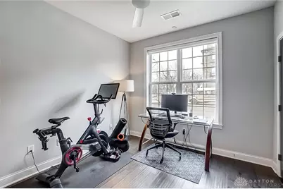 128 W Monument Avenue, Dayton, OH 45402 - Photo 7