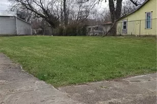 453 E Pleasant St, Springfield, OH 45505 - Photo 1